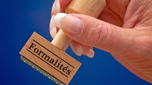 Réduire la bureaucratie en Suisse pourrait économiser jusqu’à 30 milliards de francs par an, selon une étude